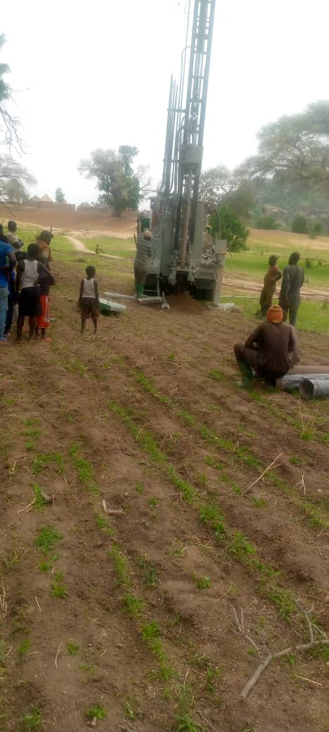 Installation de la pompe à eau – étape 2